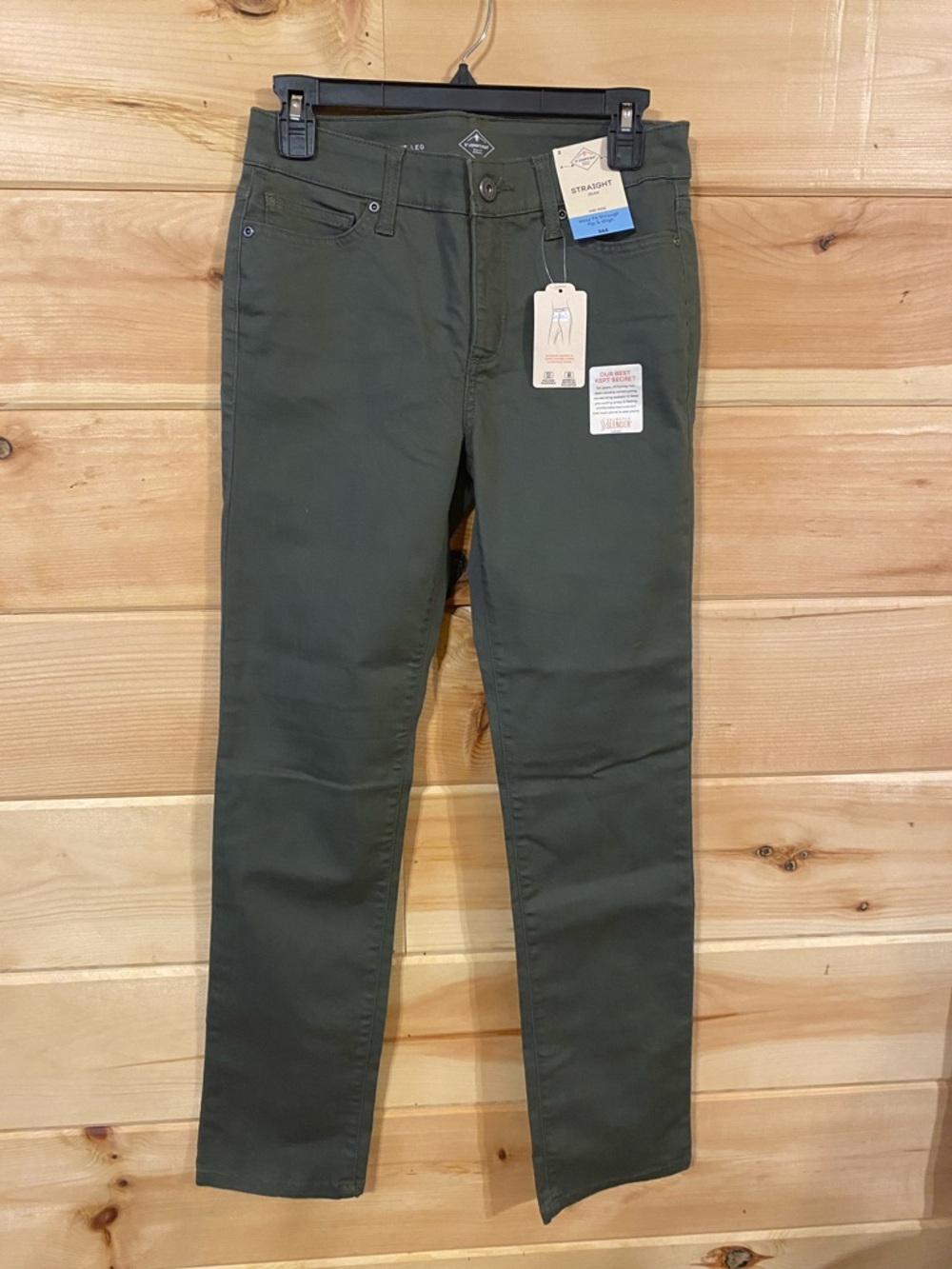 $29-JCPenney sz 2  St. John’s Bay Olive Green Women's Straight Leg Jeans